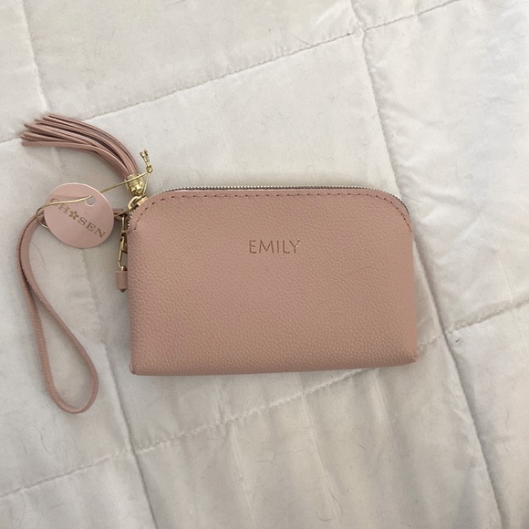 NWT personalized Emily pink wristlet - Picture 1 of 3
